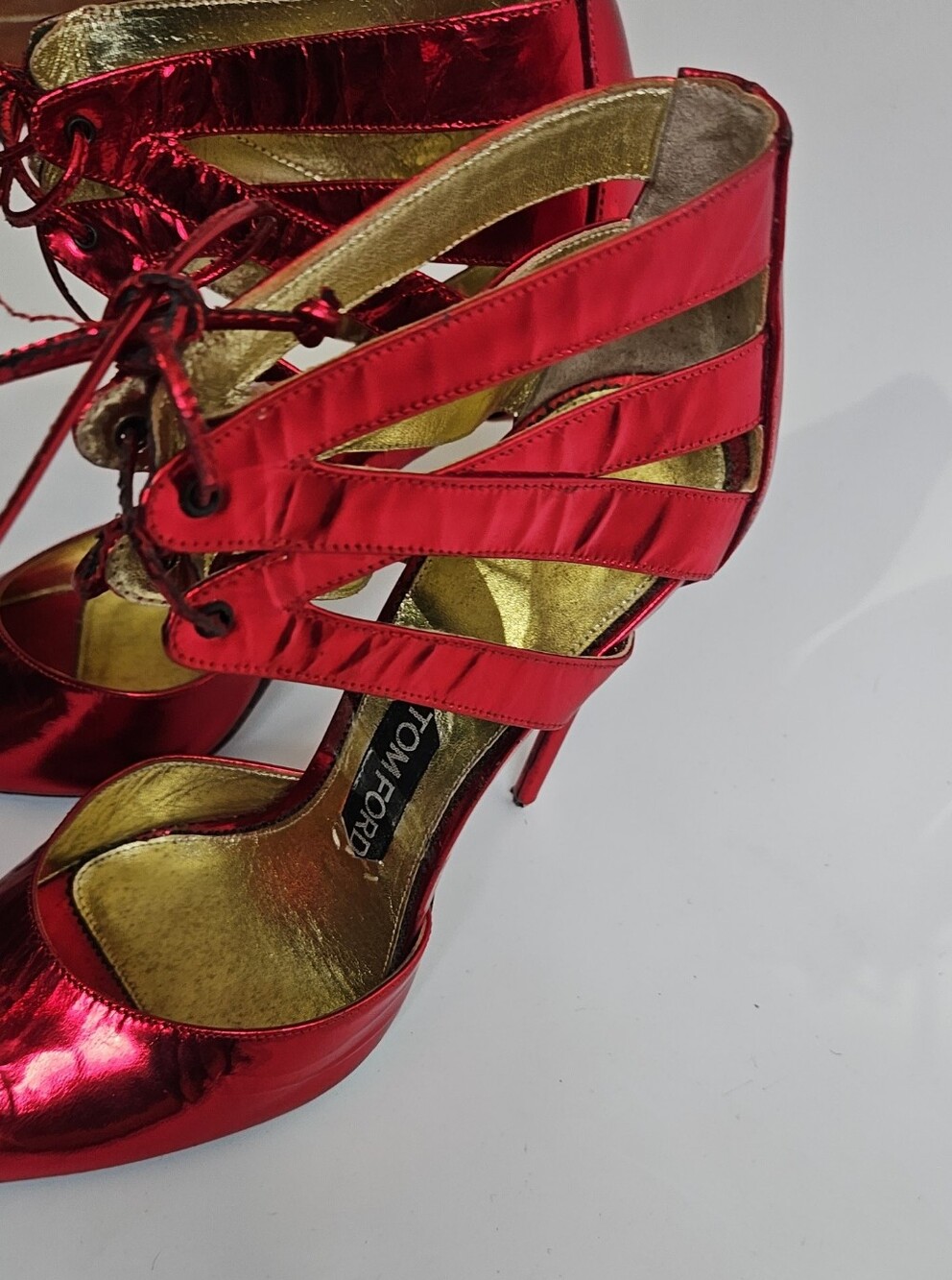 Tom Ford Vintage Red Shiny Metallic Strappy Lace-Up Peep-Toe Stilettos Size 41.5 - Picture 8 of 15